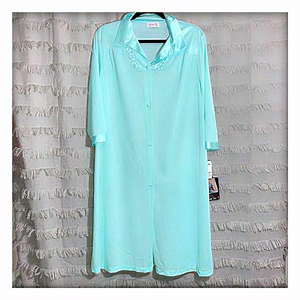 Vintage Vanity Fair SleepwearColor‎ Azure Mist M